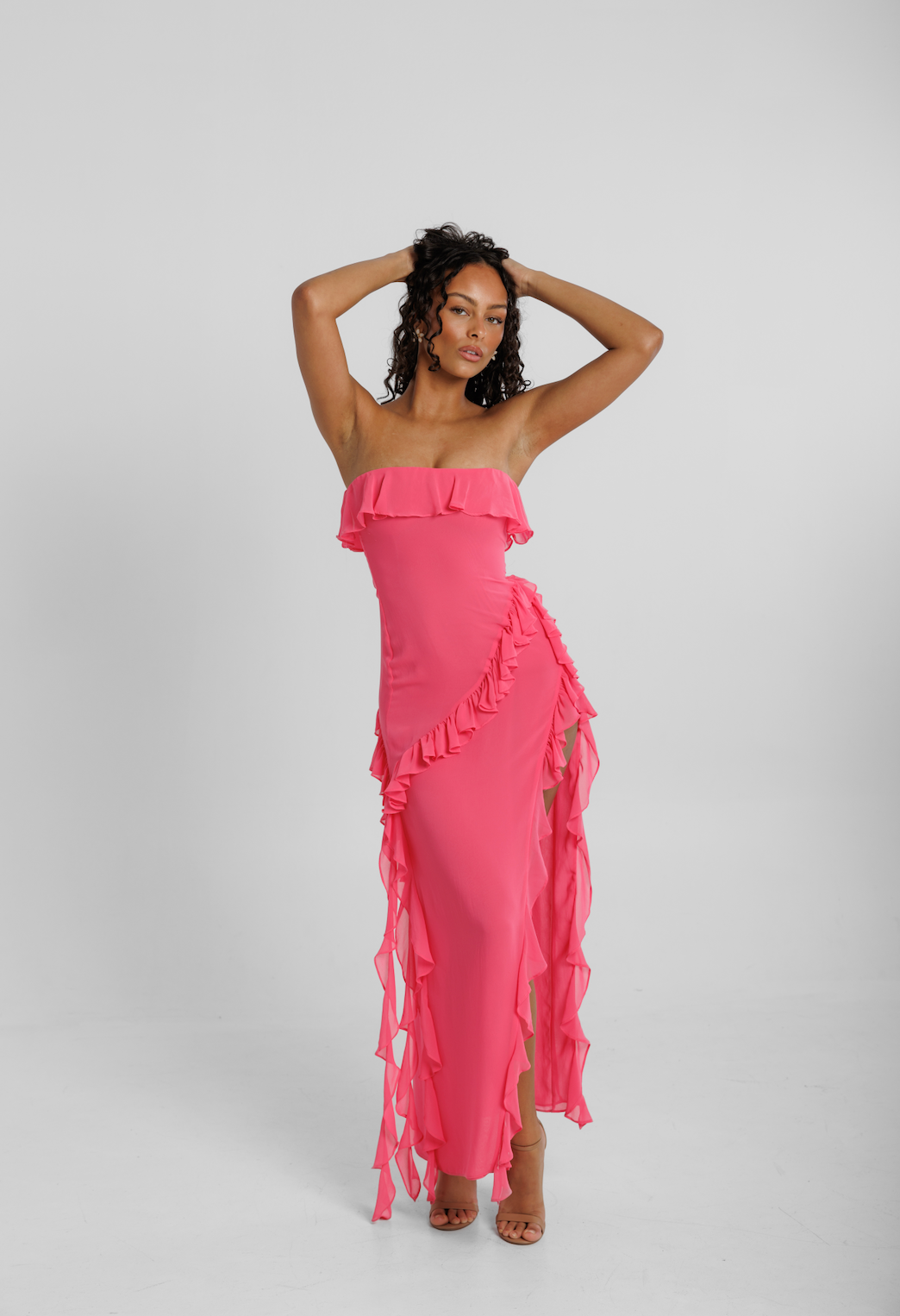 Sarina ruffle maxi kjóll