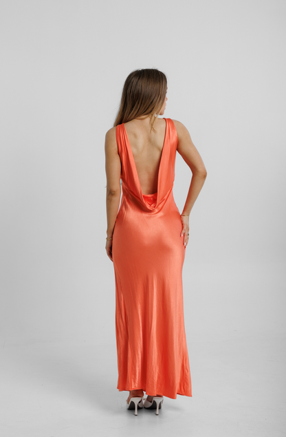 Satin Apricot maxi kjóll